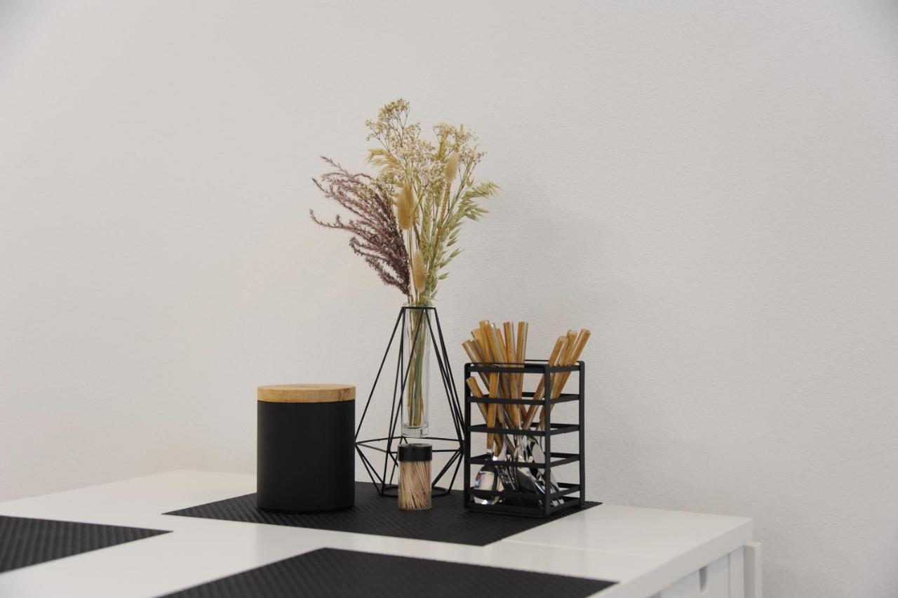 Studio-Apartment Kontaktloser Check-In Meckenbeuren Zewnętrze zdjęcie